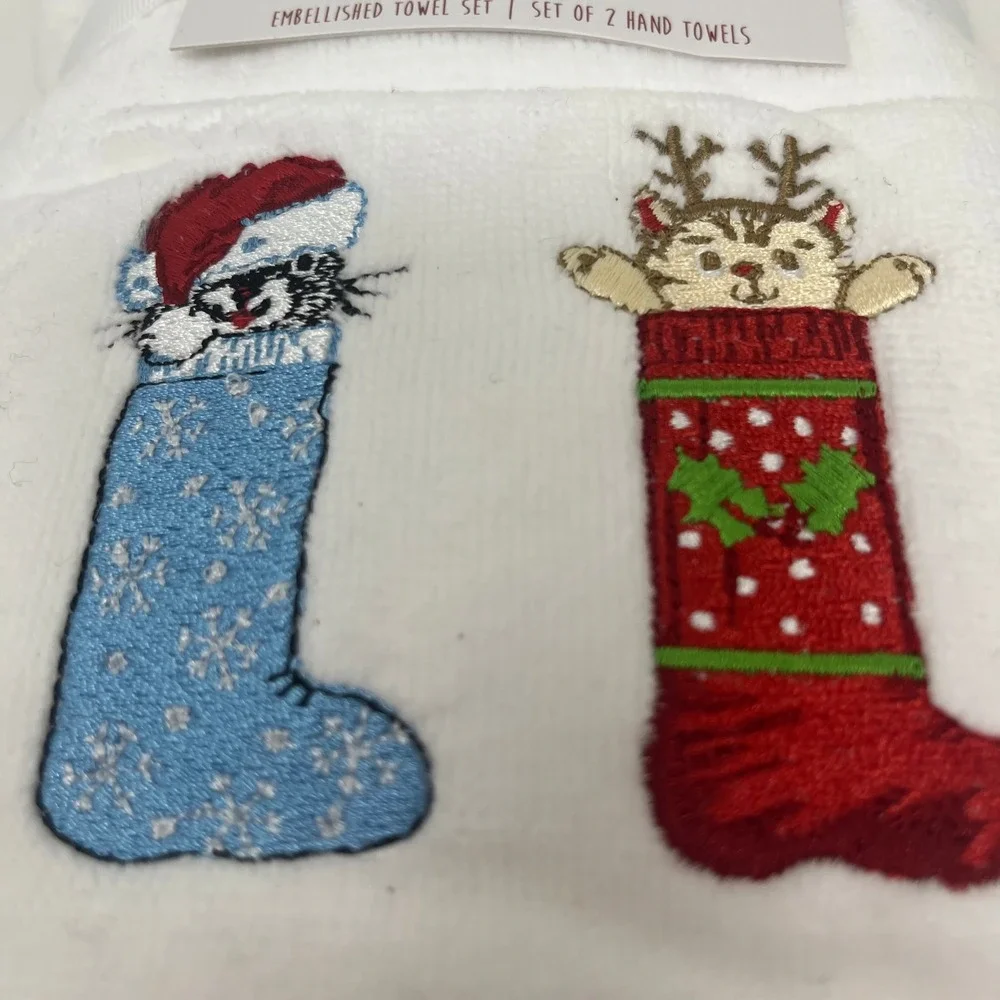 Christmas Cat Stocking Hand Towels Set 2 White Embroidered Holiday Decor NWT